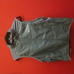 NIKE running vest